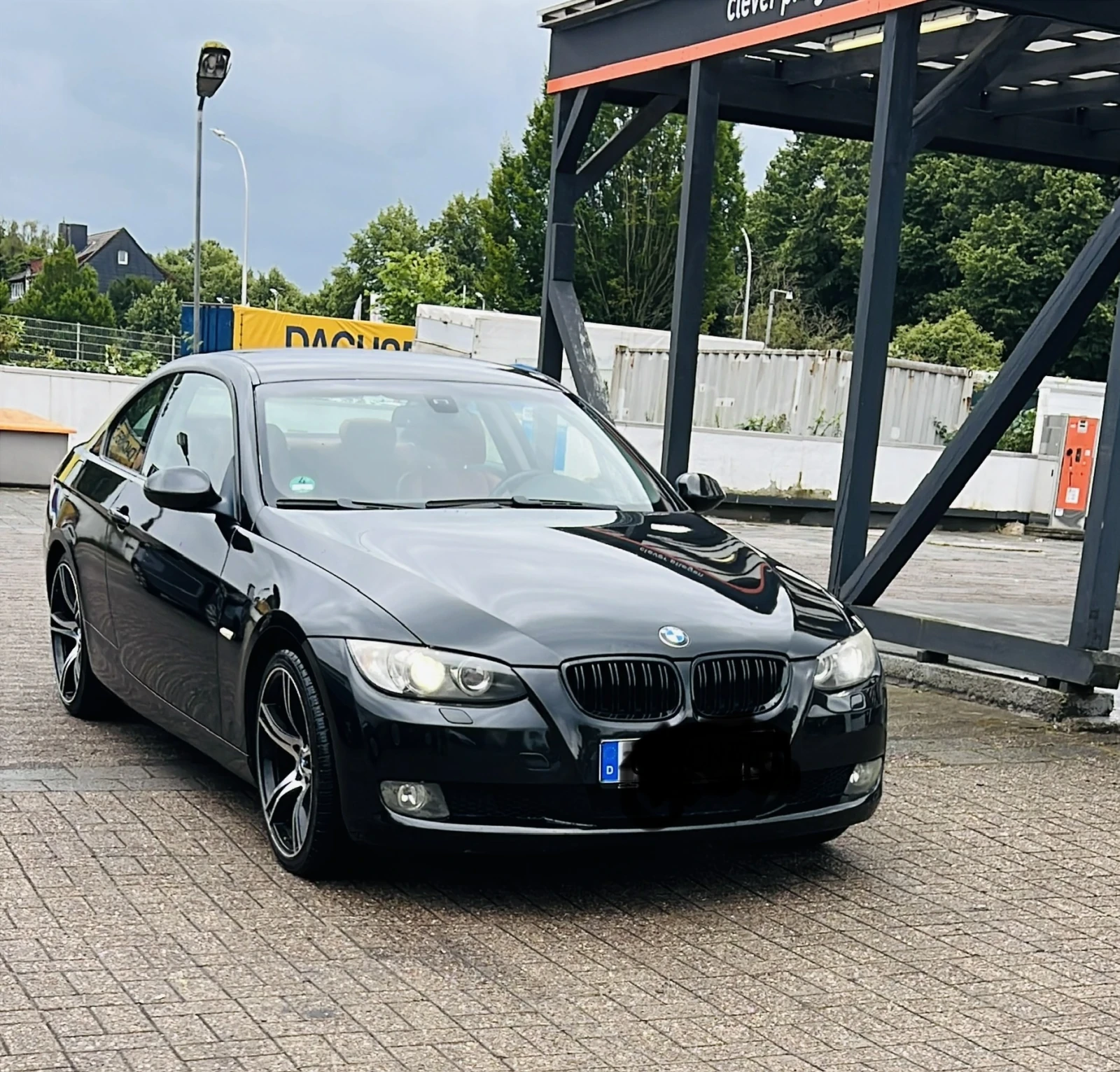 BMW 320 320i 
