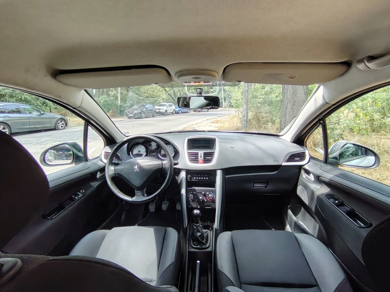 Peugeot 207, снимка 14 - Автомобили и джипове - 55597591