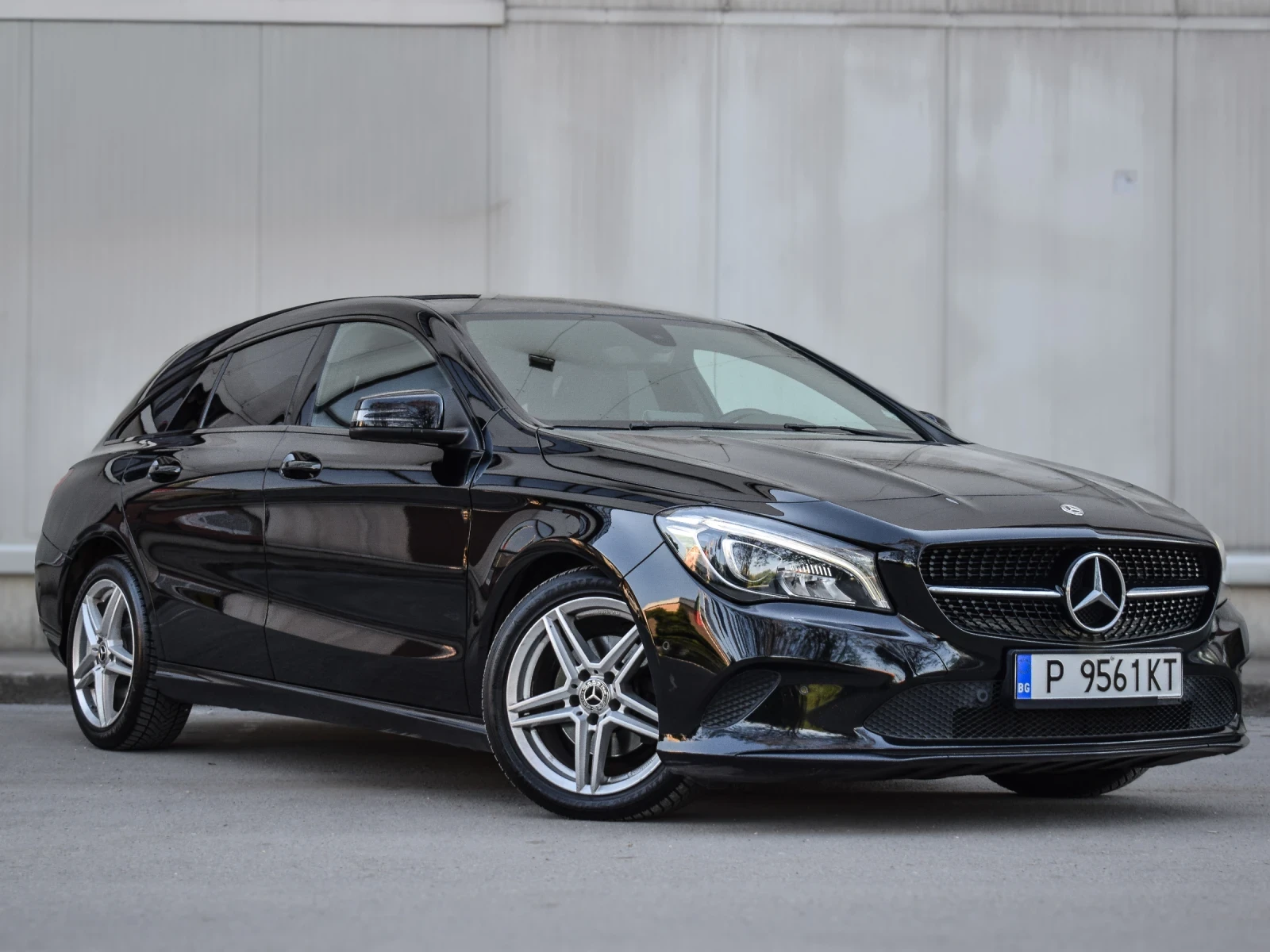 Mercedes-Benz CLA 220, снимка 2 - Автомобили и джипове - 55741887