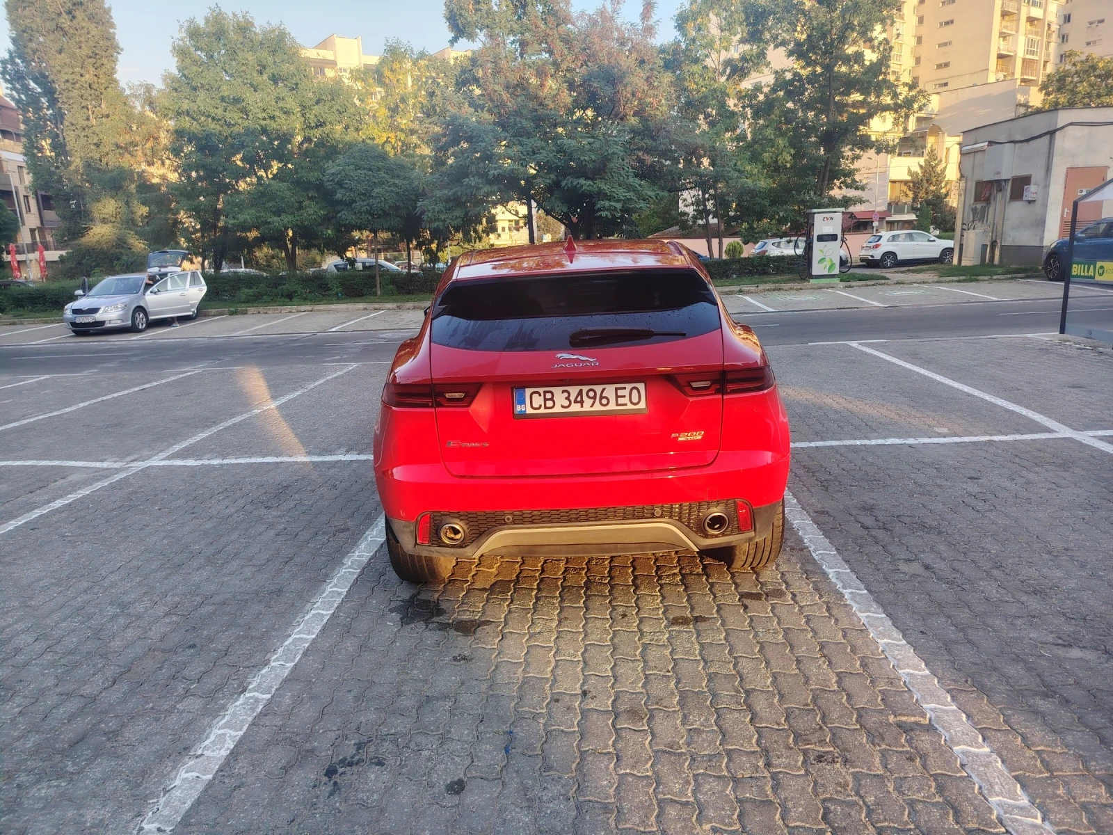 Jaguar E-pace, снимка 5 - Автомобили и джипове - 55780442