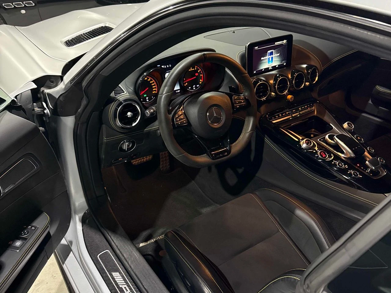 Mercedes-Benz AMG GT AMG GT R Coupe, снимка 5 - Автомобили и джипове - 55801306