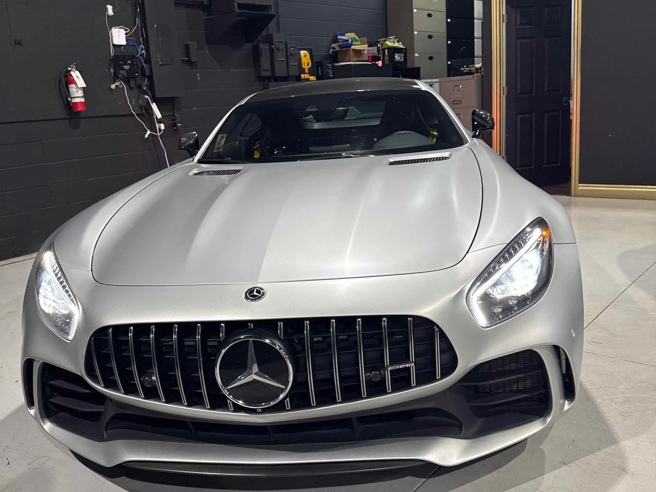 Mercedes-Benz AMG GT AMG GT R Coupe, снимка 6 - Автомобили и джипове - 55801306