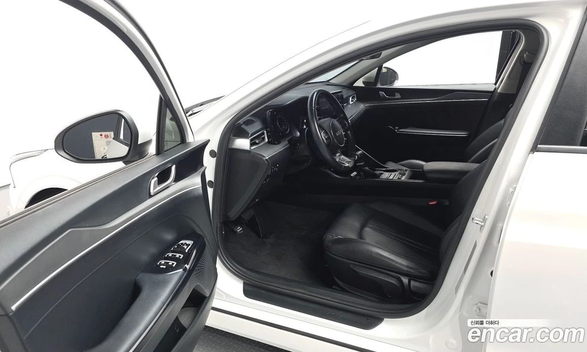 Kia K5 2.0 LPI Strandard, снимка 13 - Автомобили и джипове - 56157268
