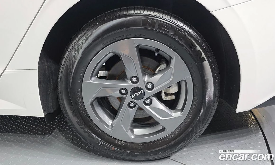 Kia K5 2.0 LPI Strandard, снимка 7 - Автомобили и джипове - 56157268