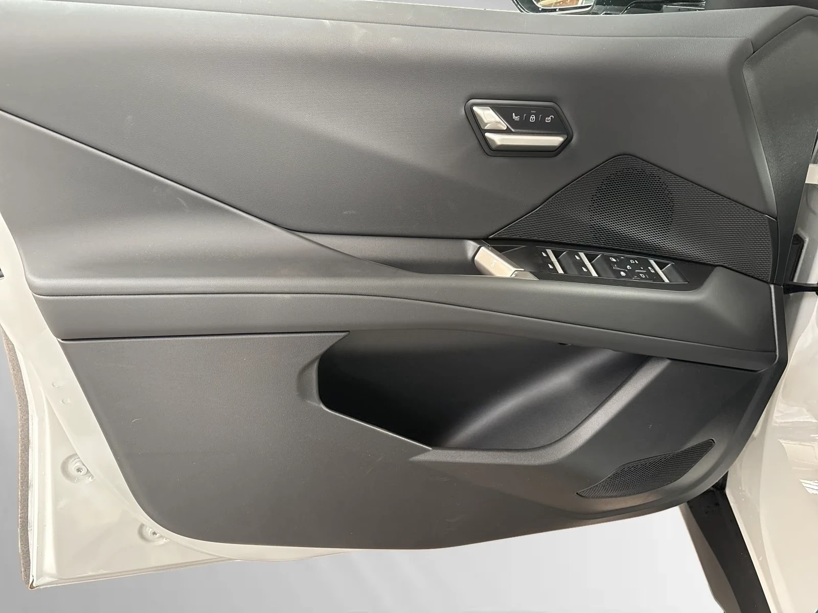 BMW iX3 40* DISTR* HEAD-UP* LED* CAM*  | Mobile.bg � ����������� 6
