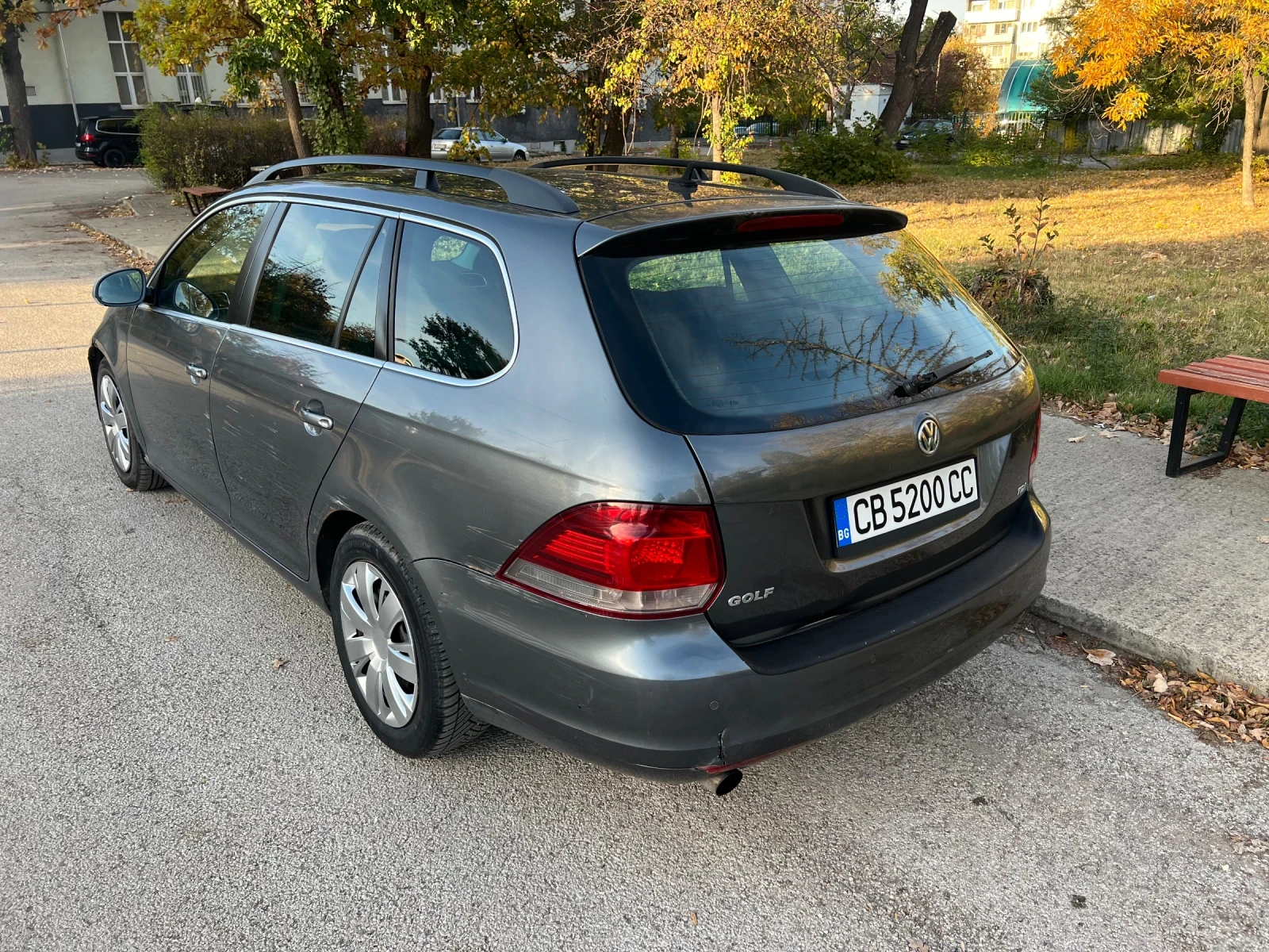 VW Golf КОМБИ-СЕМЕЕН АВТОМОБИЛ, снимка 8 - Автомобили и джипове - 56599912