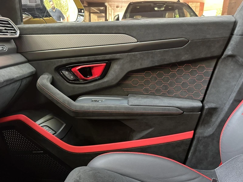 Lamborghini Urus Performante Carbon Package, снимка 15 - Автомобили и джипове - 48751003