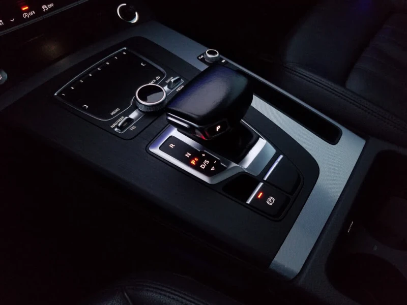 Audi Q5 Quattro Prestige, снимка 15 - Автомобили и джипове - 53080338