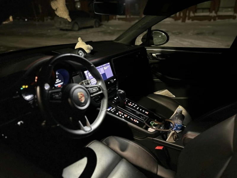 Porsche Macan * AWD * CARFAX * ЦЕНА ДО БГ, снимка 10 - Автомобили и джипове - 53430582