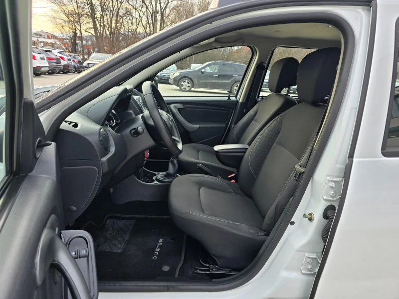 Dacia Duster 1.6 Бенз/Газ, 115к.с., само 114000км., Euro 6!, снимка 8 - Автомобили и джипове - 53453246