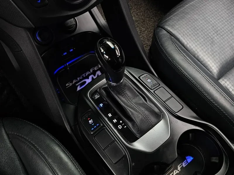 Hyundai Santa fe Dm Diesel (E-Vgt) 2.0 2Wd Premium, снимка 9 - Автомобили и джипове - 55204368