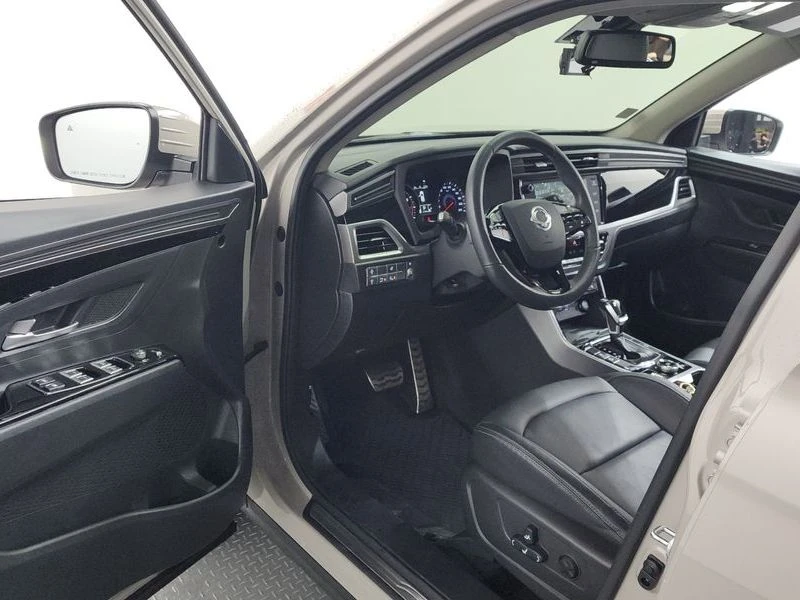 SsangYong Korando 1.5 Automatic, снимка 10 - Автомобили и джипове - 55750131