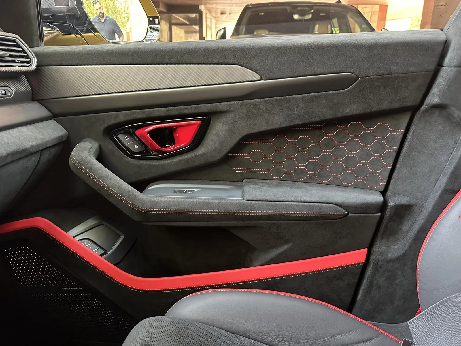 Lamborghini Urus Performante Carbon Package | Mobile.bg   15