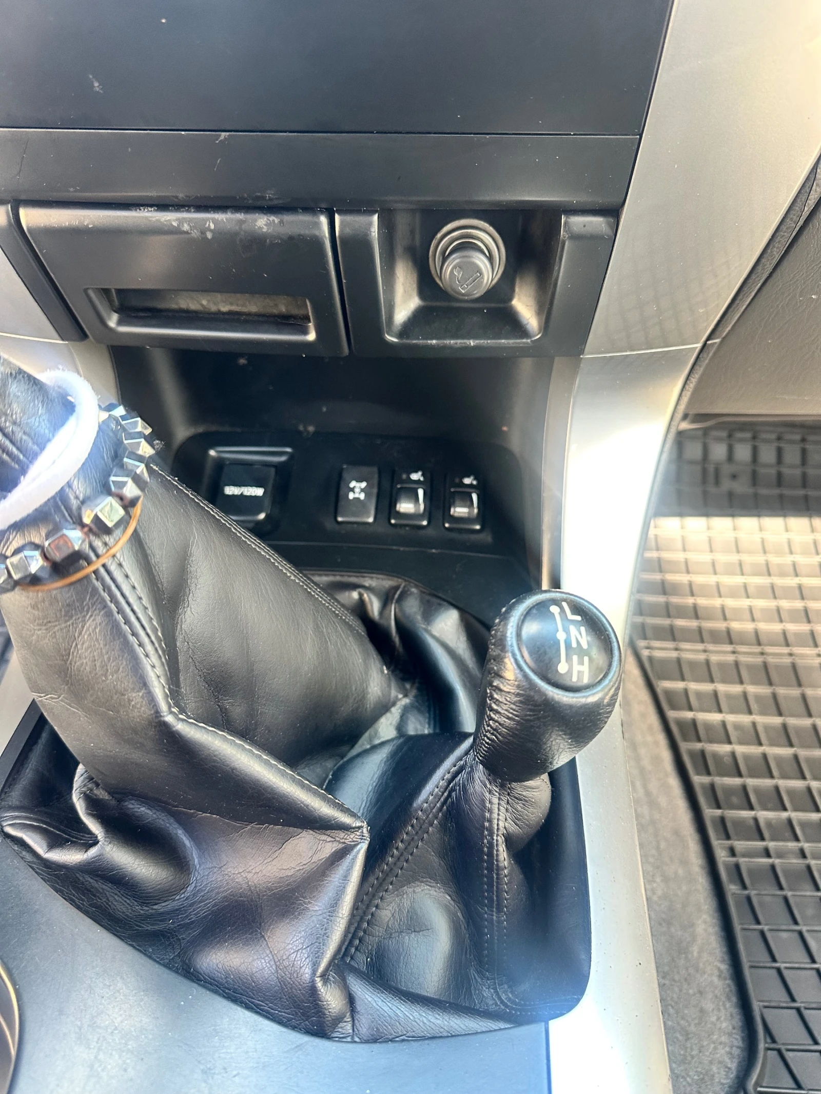 Toyota Land cruiser 3.0 D4D 163h.p РЪЧКА - изображение 8