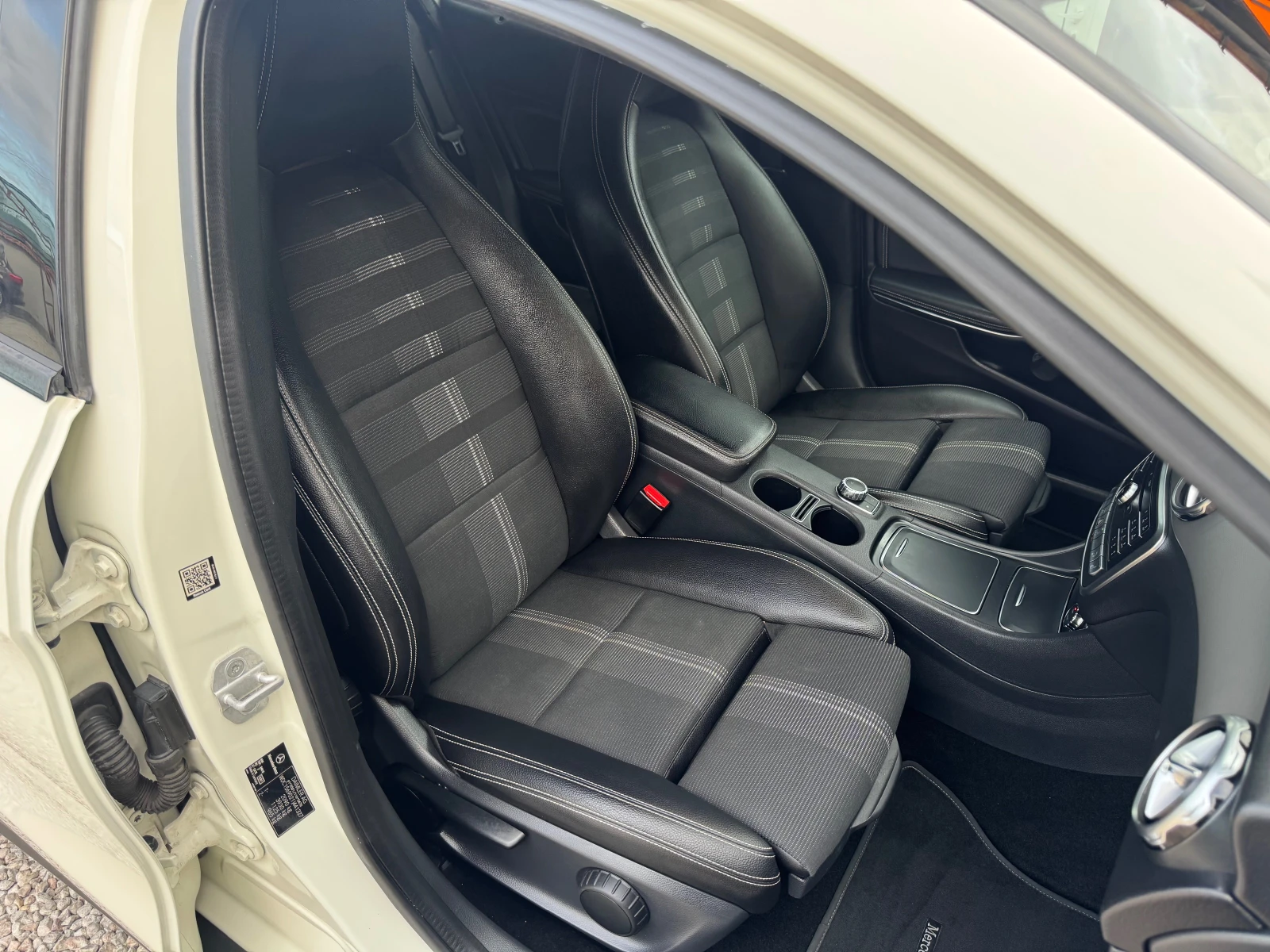 Mercedes-Benz GLA 2.2CDI* AUT* 100%KM* FACE* NAVI* TOP* LIZING - изображение 9