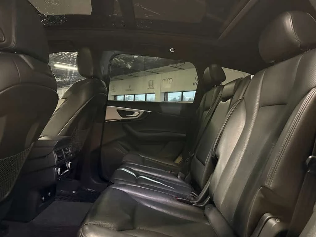 Audi Q7 * Progressiv l 55 TFSI l Quattro l AWD l S Line* , снимка 13 - Автомобили и джипове - 53723638