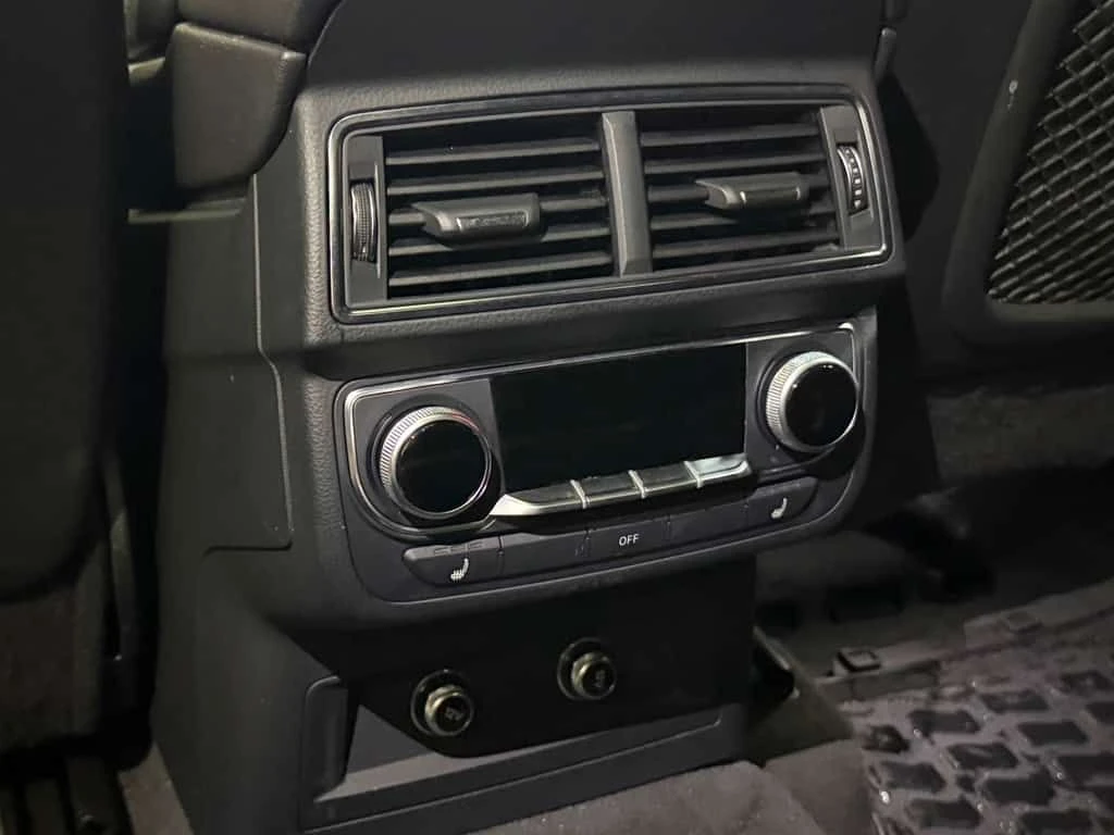 Audi Q7 * Progressiv l 55 TFSI l Quattro l AWD l S Line* , снимка 14 - Автомобили и джипове - 53723638