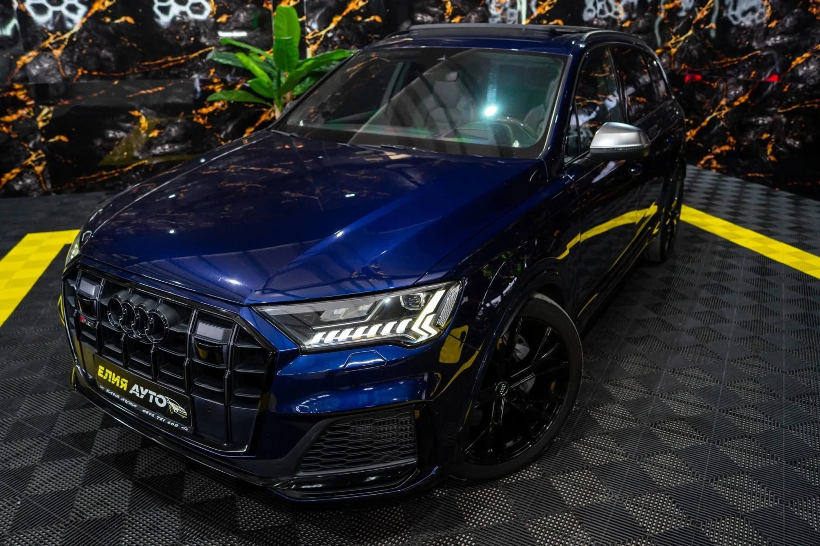 Audi SQ7 QUATTRO MATRIX CARBON ПАНО B&O ЛИЗИНГ 100%, снимка 2 - Автомобили и джипове - 54109642
