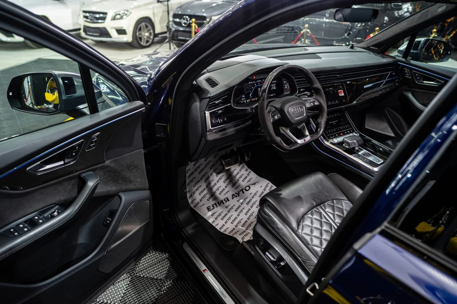 Audi SQ7 QUATTRO MATRIX CARBON ПАНО B&O ЛИЗИНГ 100%, снимка 11 - Автомобили и джипове - 54109642