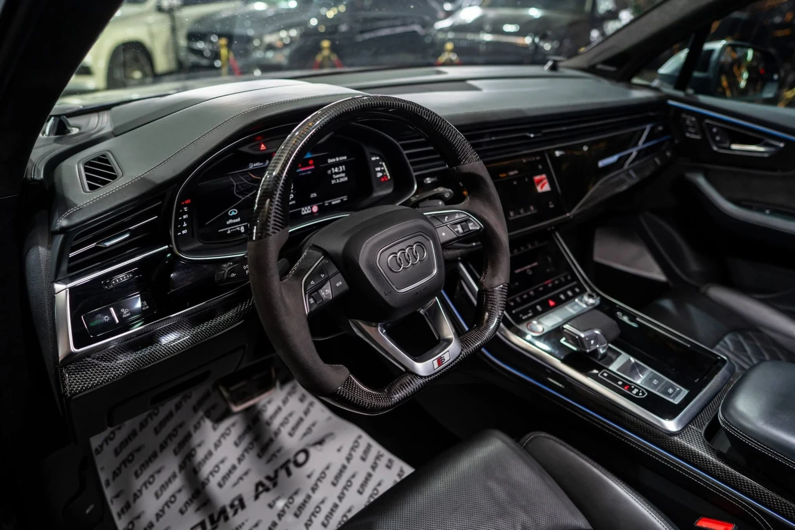 Audi SQ7 QUATTRO MATRIX CARBON ПАНО B&O ЛИЗИНГ 100%, снимка 12 - Автомобили и джипове - 54109642