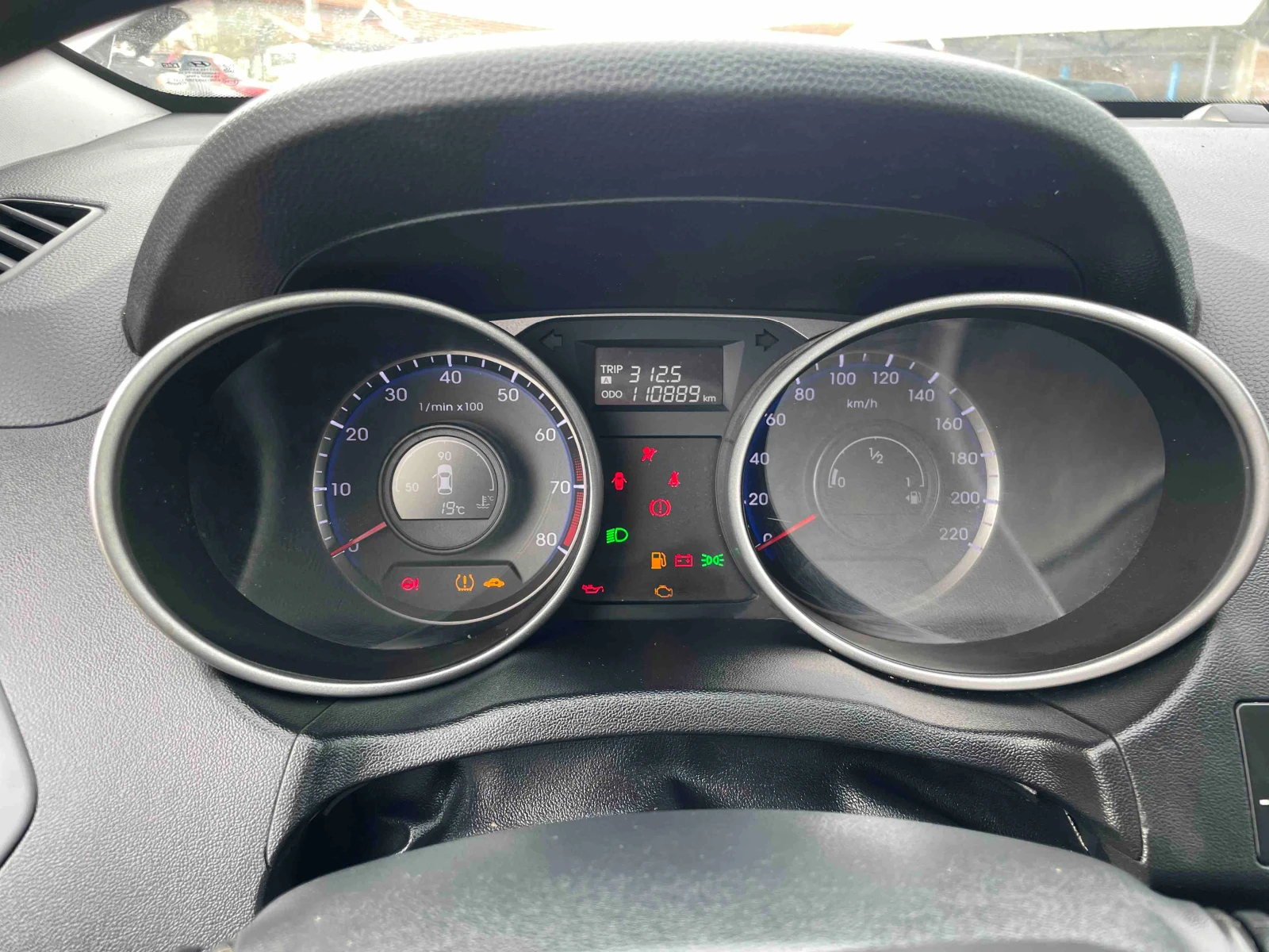 Hyundai IX35 GDI Facelift, снимка 11 - Автомобили и джипове - 54130139