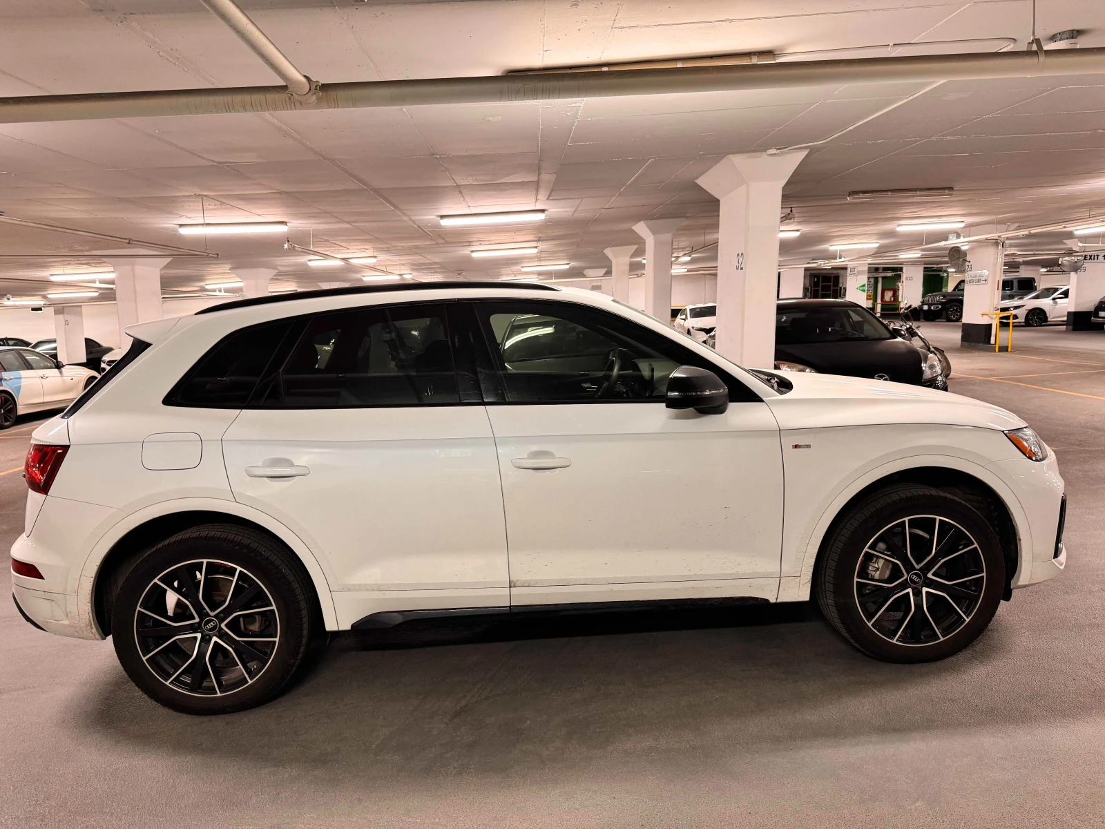 Audi Q5 Progressiv * 2 КЛЮЧА * CARFAX * АВТО КРЕДИТ * , снимка 4 - Автомобили и джипове - 54715528