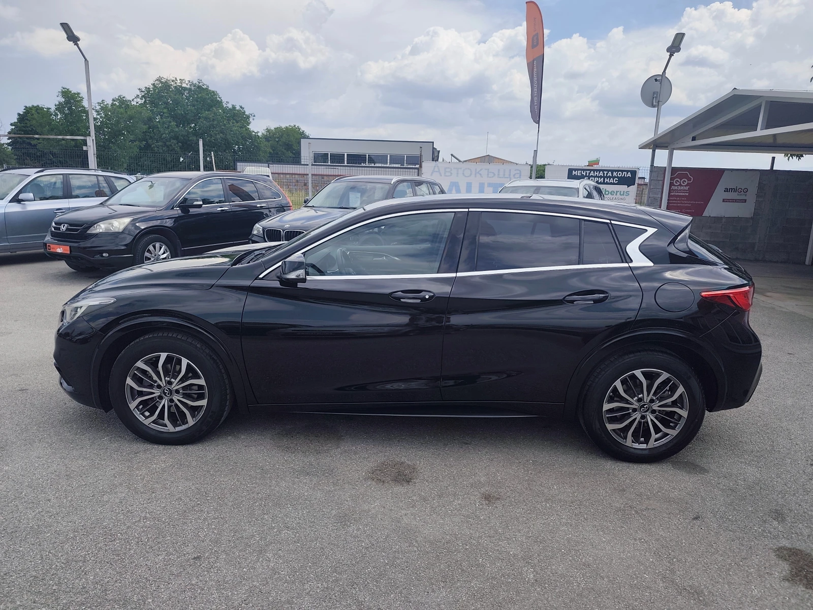 Infiniti Q30 K9K 83000км., снимка 5 - Автомобили и джипове - 55094454