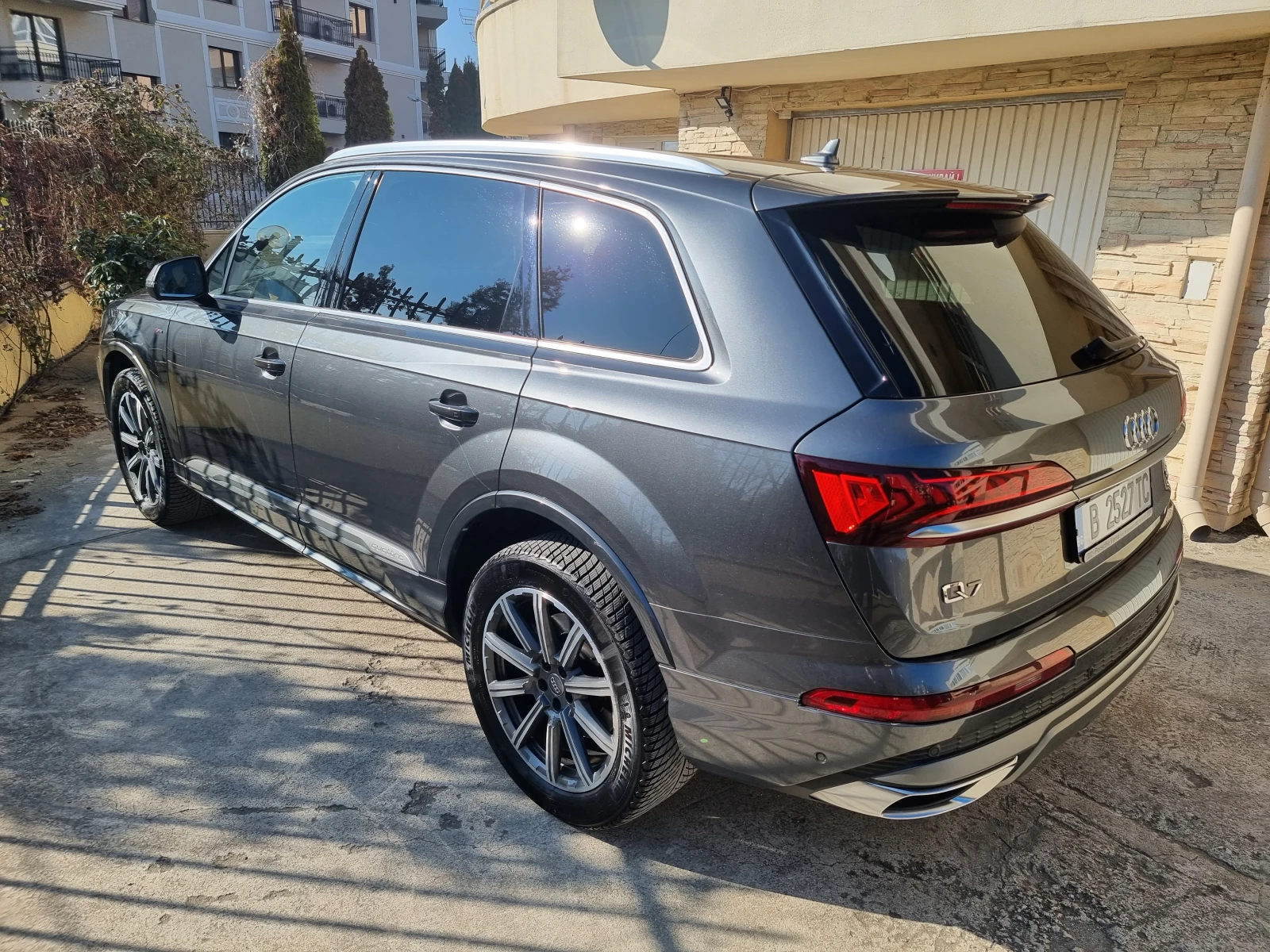 Audi Q7, снимка 2 - Автомобили и джипове - 55222840