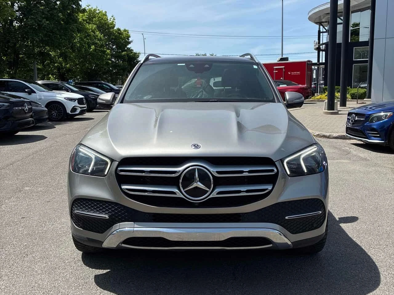 Mercedes-Benz GLE 450 360/DISTRONIC/BURMESTER/CARFAX/АВТОКРЕДИТ, снимка 6 - Автомобили и джипове - 55555341