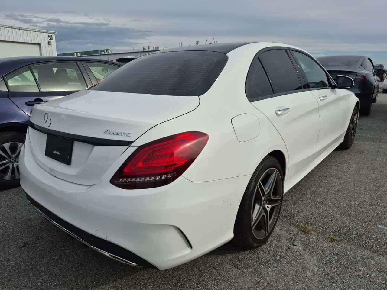Mercedes-Benz C 300 * 4 MATIC * CARFAX * Без инциденти * , снимка 3 - Автомобили и джипове - 56164838