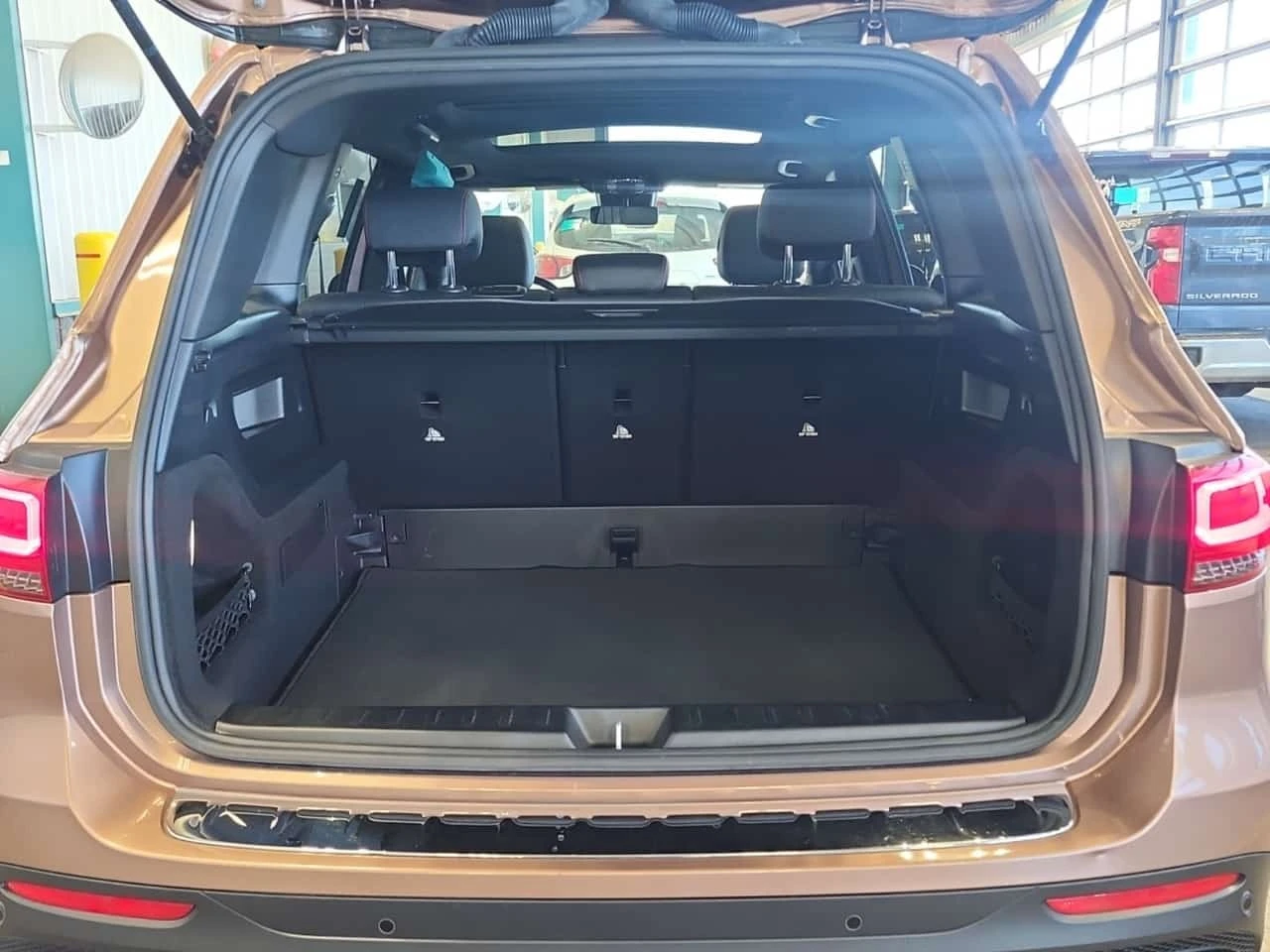 Mercedes-Benz GLB 250 * 4MATIC * ������� * ����� ������ *  | Mobile.bg � ����������� 14