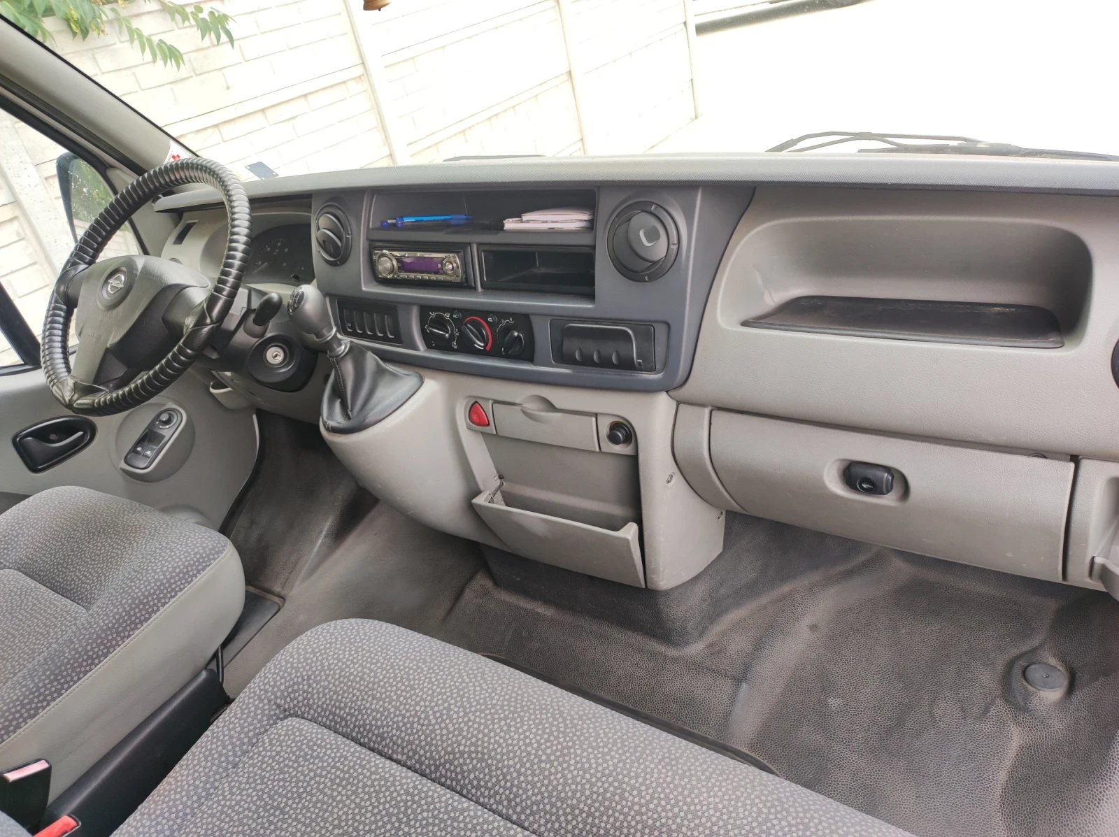 Opel Movano 2, 5 CDTI - 115 кс L2H2 - изображение 9