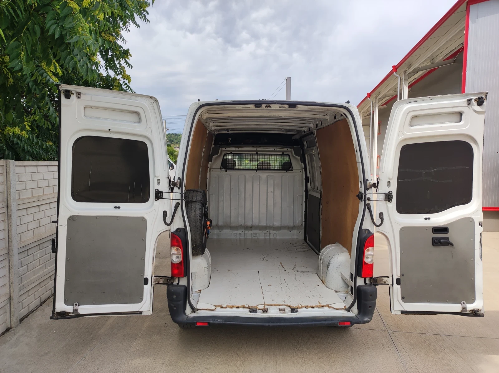 Opel Movano 2, 5 CDTI - 115 кс L2H2 - изображение 5