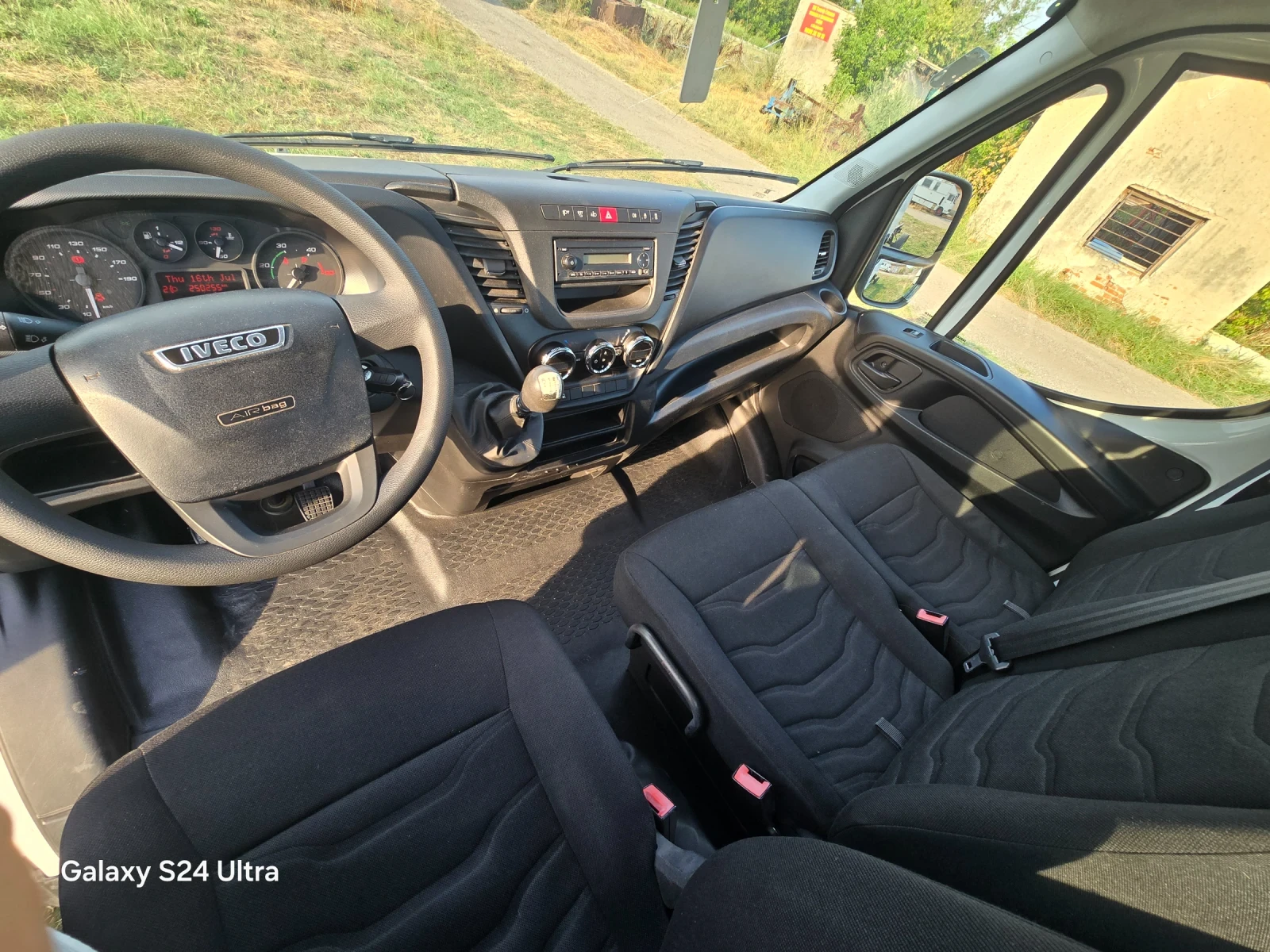 Iveco Daily 35S15, снимка 7 - Бусове и автобуси - 55316080