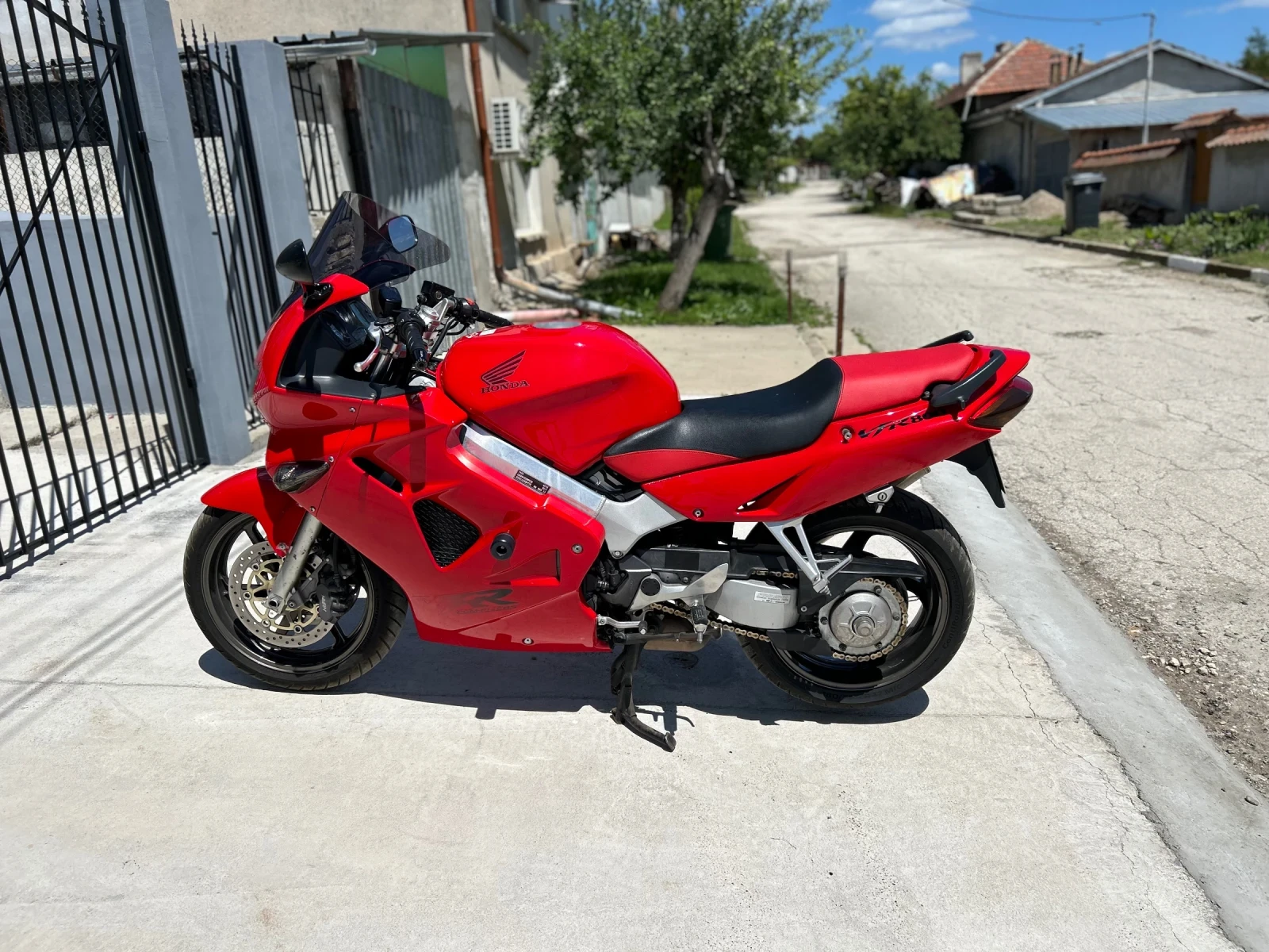 Honda Vfr 800i - изображение 10
