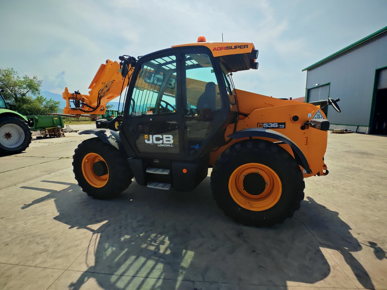   JCB 536-70 AGRI SUPER   . 20% | Mobile.bg   14