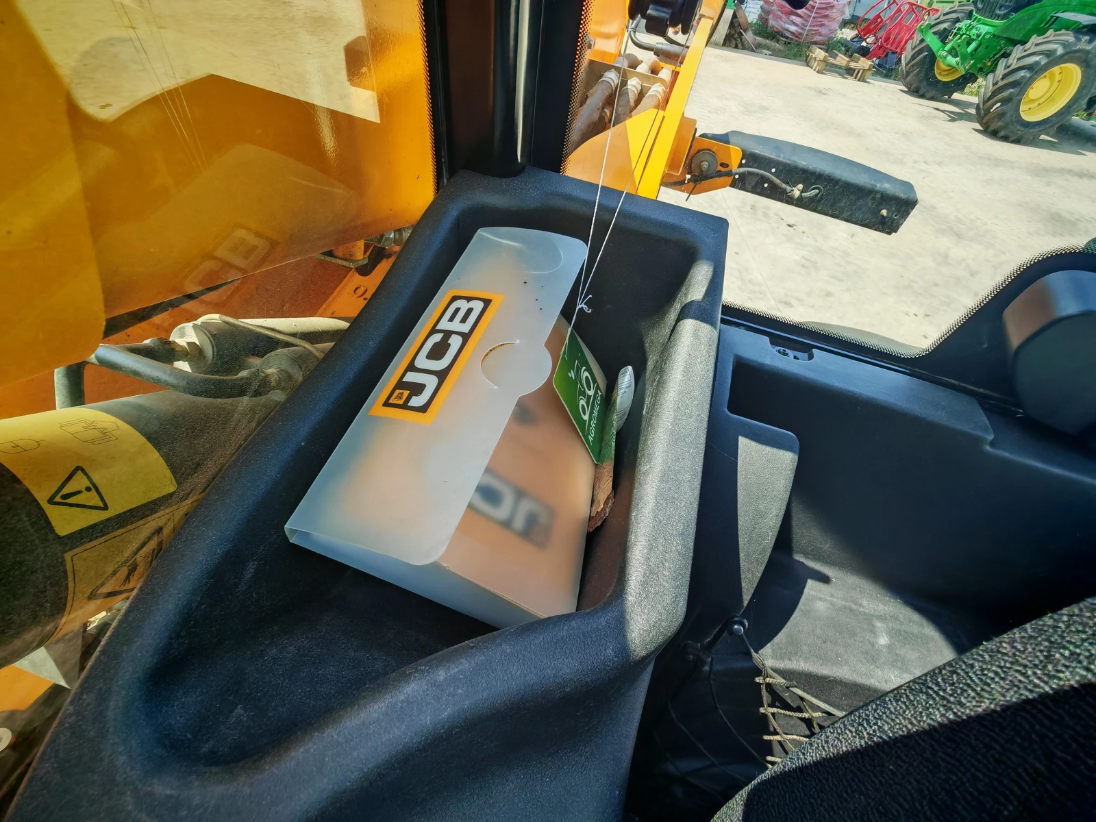   JCB 536-70 AGRI SUPER   . 20% | Mobile.bg   11