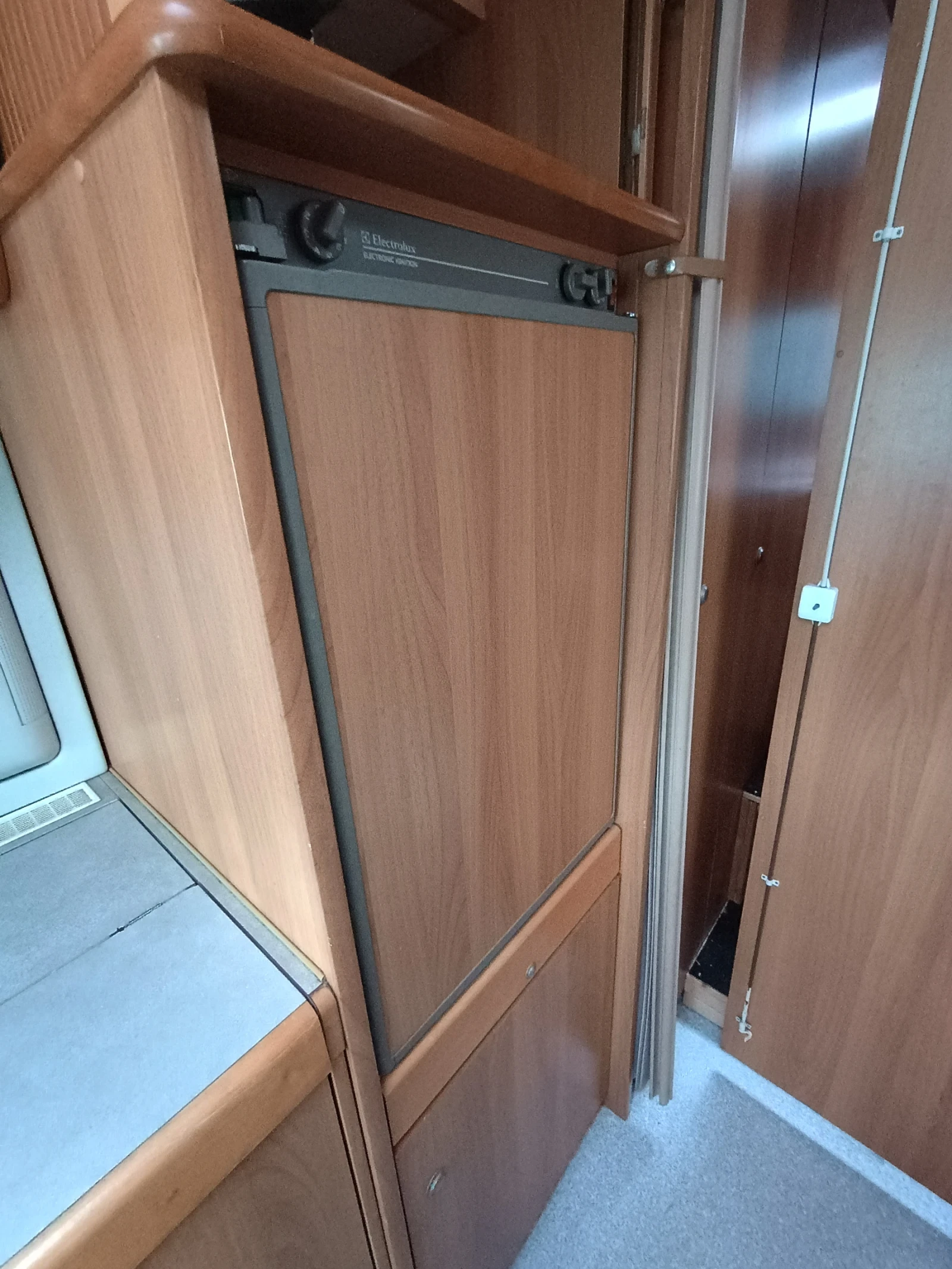 Кемпер Knaus Travel Liner 710 - изображение 10