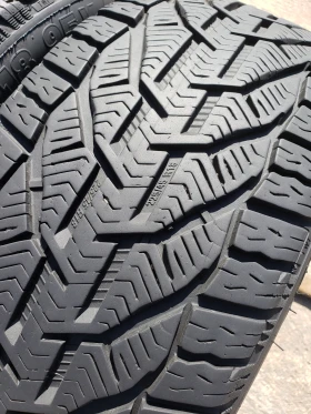 Гуми Зимни 225/45R18, снимка 5