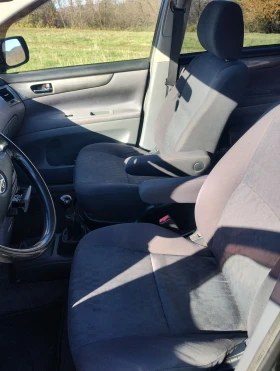 Toyota Avensis verso, снимка 5