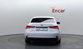 Lexus IS 300 F* SPORT* ПОДГРЕВ* ОБДУХВАНЕ* LANE* ASSIST* 360КАМ, снимка 4