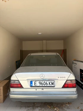 Mercedes-Benz E 200, снимка 12