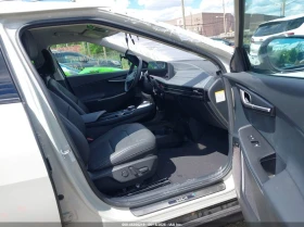 Kia EV6 Wind, снимка 5
