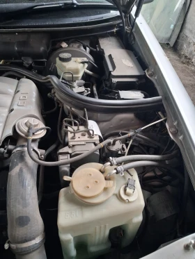 Mercedes-Benz E 220, снимка 13