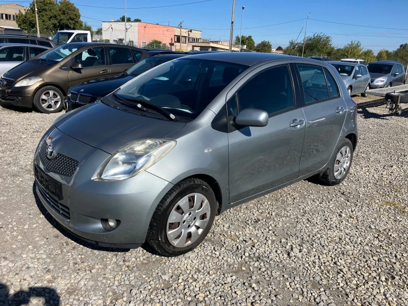 Toyota Yaris 1.3 VVT-I KLIMA, снимка 2 - Автомобили и джипове - 43561235