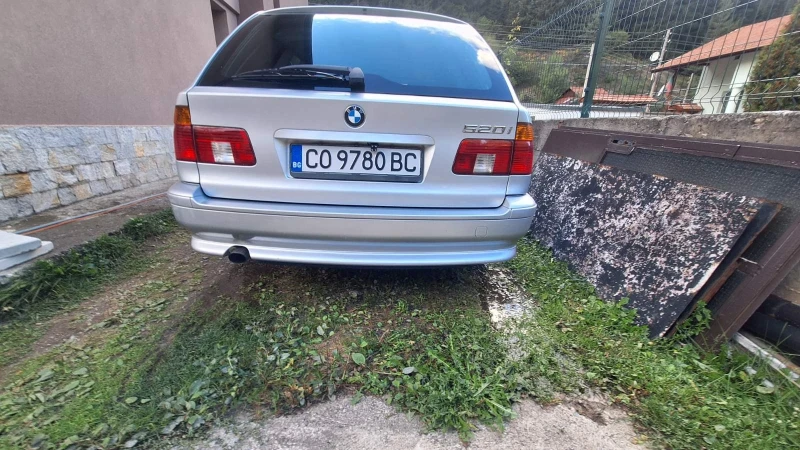 BMW 523, снимка 4 - Автомобили и джипове - 47623699