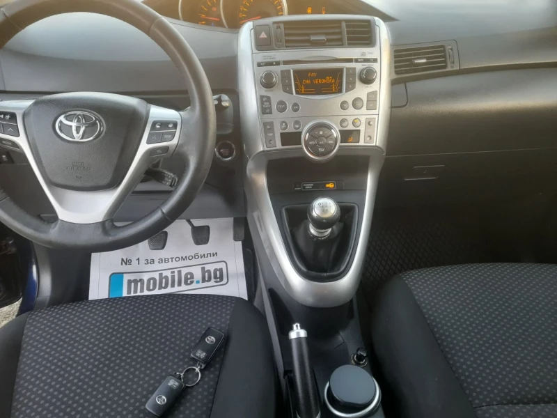 Toyota Corolla verso 2.0 D4D 126к.с., снимка 17 - Автомобили и джипове - 47758264