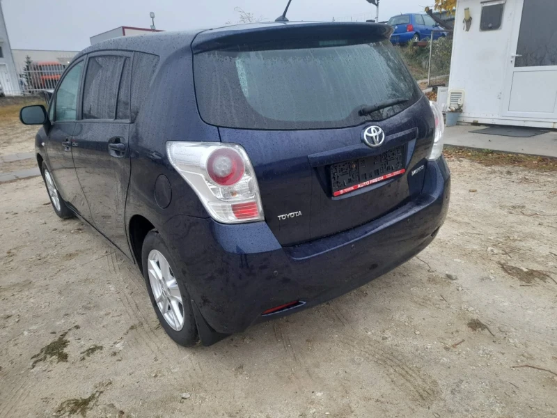 Toyota Verso 2.0 D4D 126к.с., снимка 9 - Автомобили и джипове - 47758264