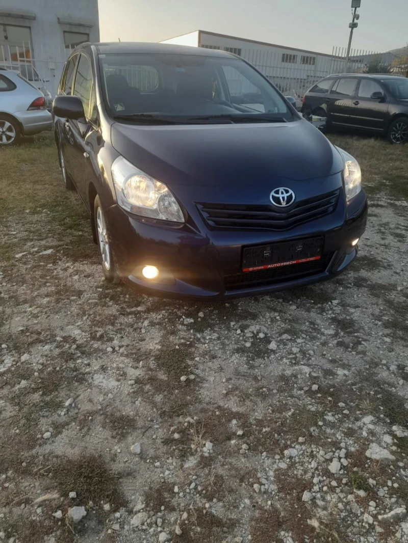 Toyota Corolla verso 2.0 D4D 126к.с., снимка 5 - Автомобили и джипове - 47758264