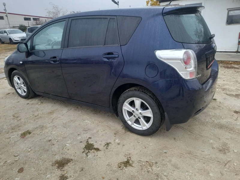 Toyota Verso 2.0 D4D 126к.с., снимка 8 - Автомобили и джипове - 47758264